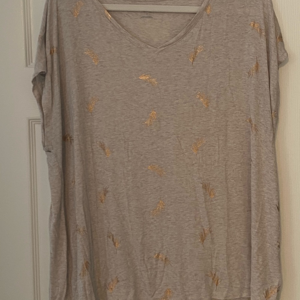 Westport Shirt with Good Feather Details